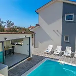 Casa De Rulo By Interhome 度假居 Šišan