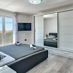 Casa De Rulo By Interhome * Šišan
