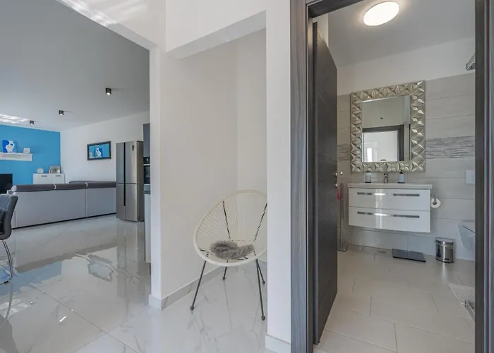 Casa De Rulo By Interhome בית נופש Šišan